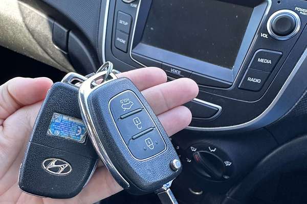 2016 Hyundai Accent Active RB3