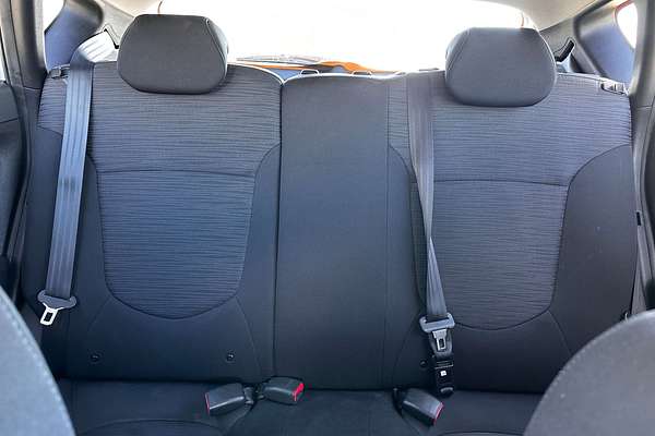 2016 Hyundai Accent Active RB3