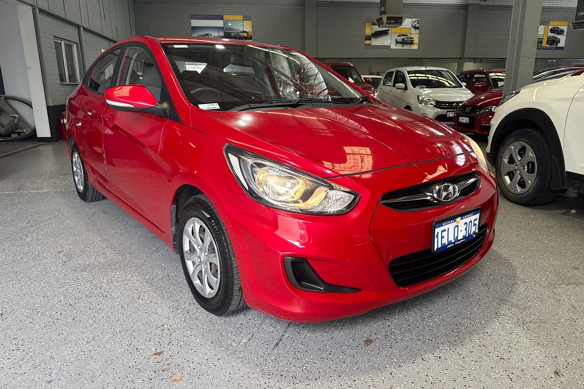 2014 Hyundai Accent Active RB2