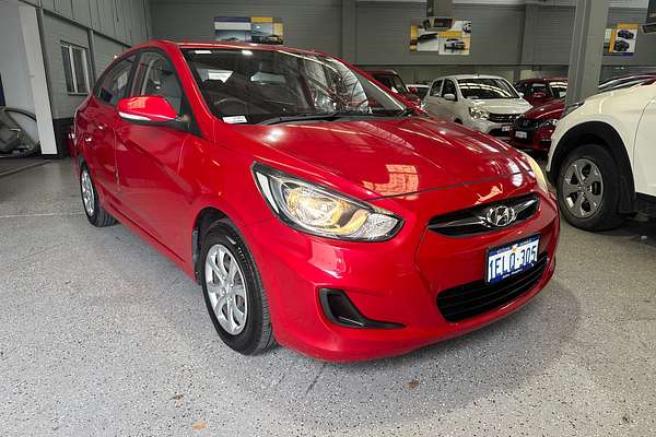 2014 Hyundai Accent Active RB2