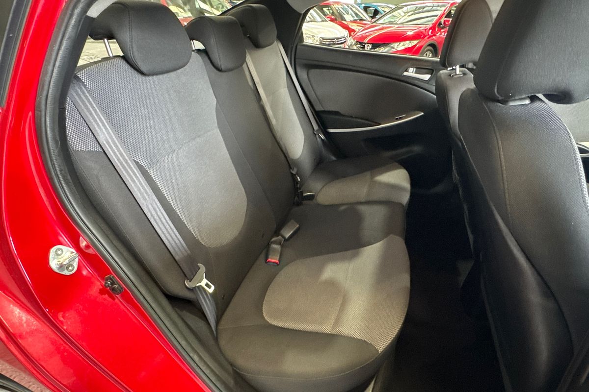 2014 Hyundai Accent Active RB2