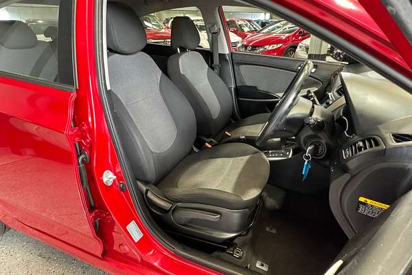 2014 Hyundai Accent Active RB2
