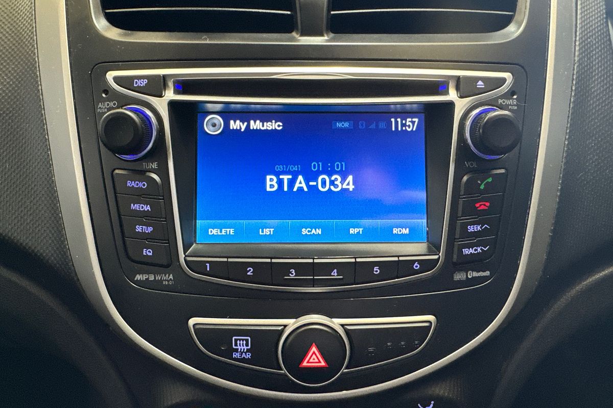 2014 Hyundai Accent Active RB2