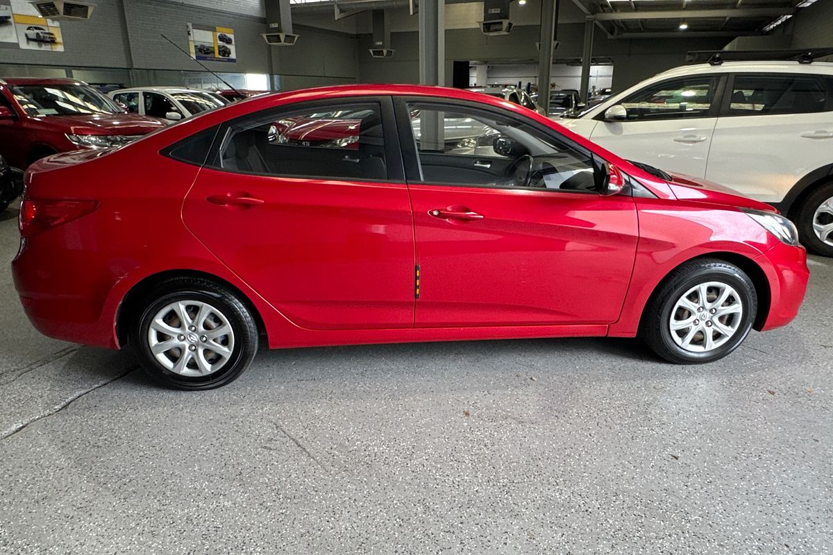 2014 Hyundai Accent Active RB2