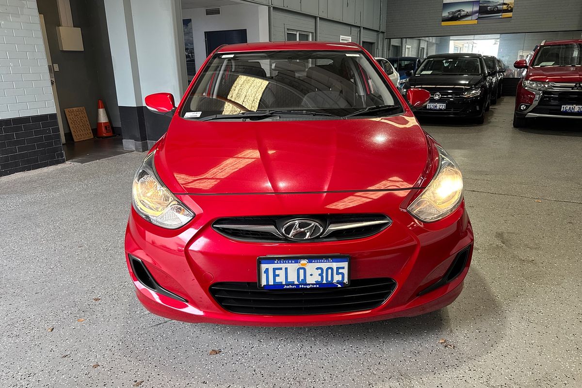 2014 Hyundai Accent Active RB2