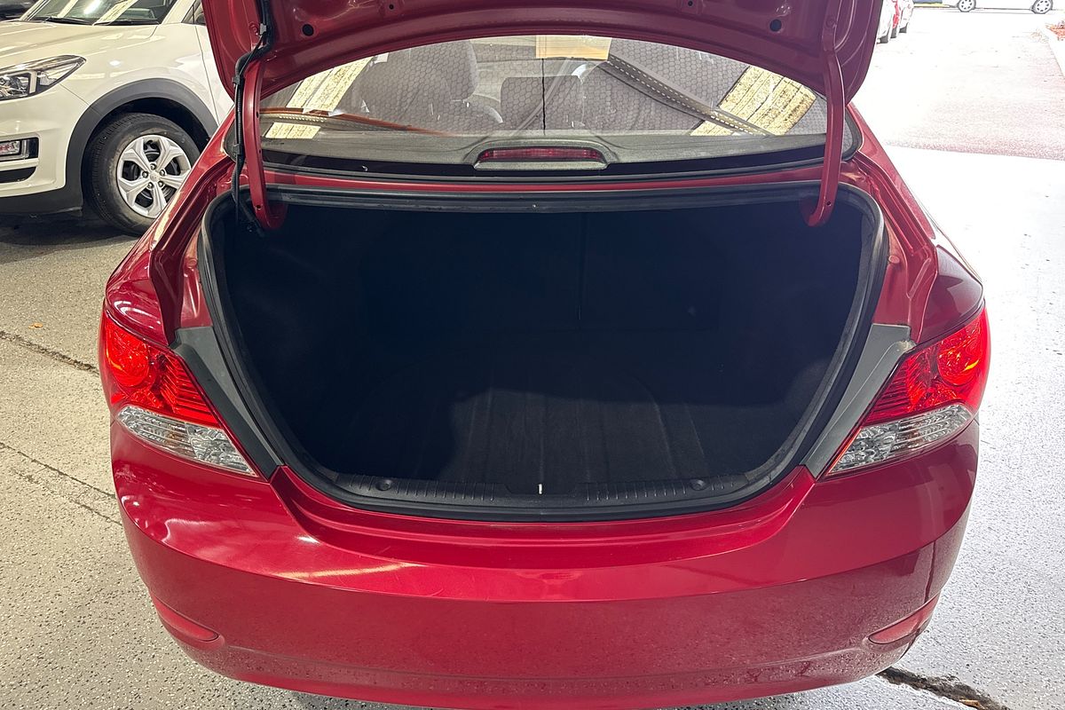 2014 Hyundai Accent Active RB2