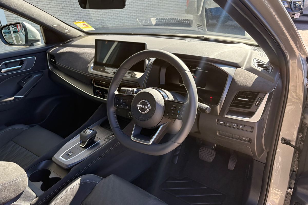2025 Nissan QASHQAI Ti-L J12