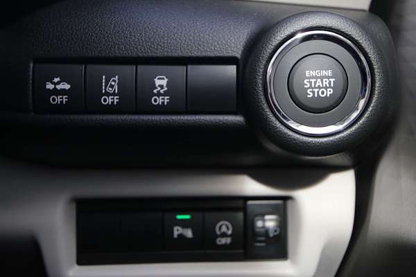 2024 Suzuki Swift Hybrid Plus UZ