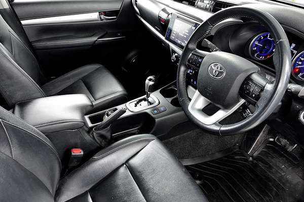2016 Toyota Hilux SR5 GUN126R 4X4