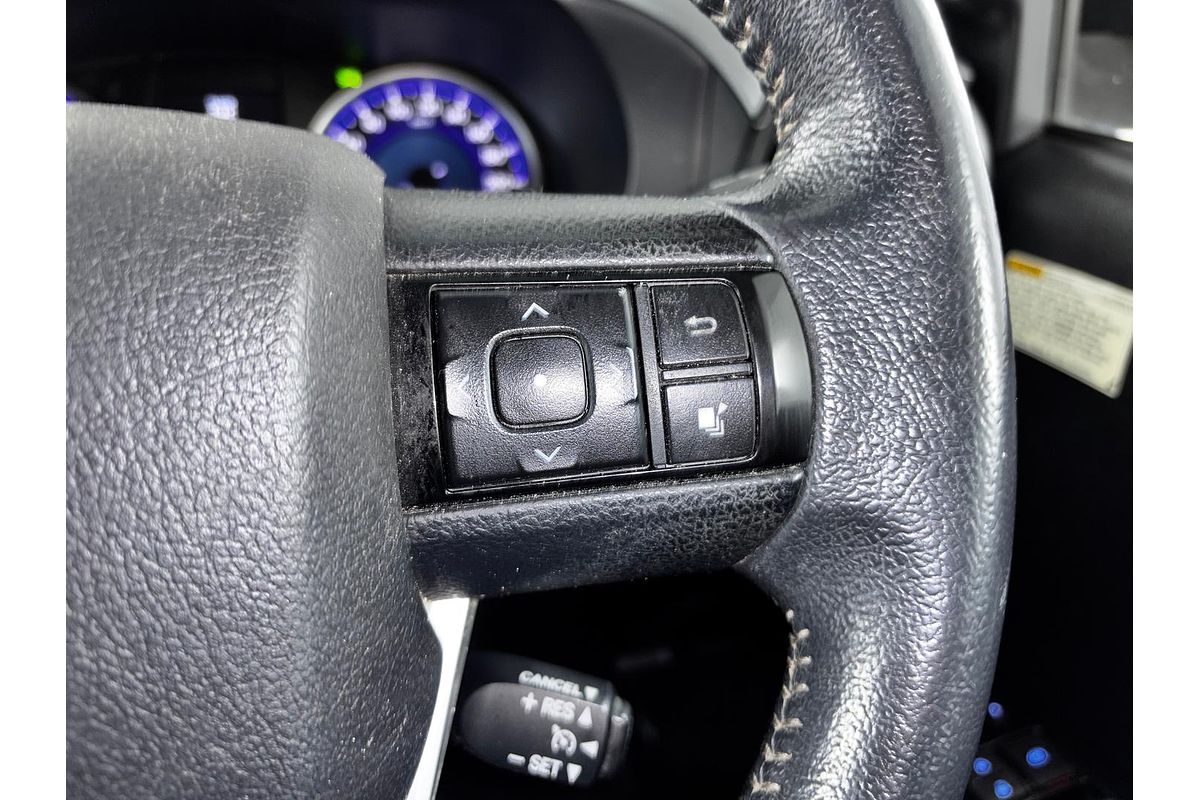 2016 Toyota Hilux SR5 GUN126R 4X4
