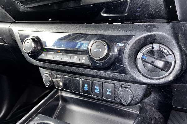 2016 Toyota Hilux SR5 GUN126R 4X4