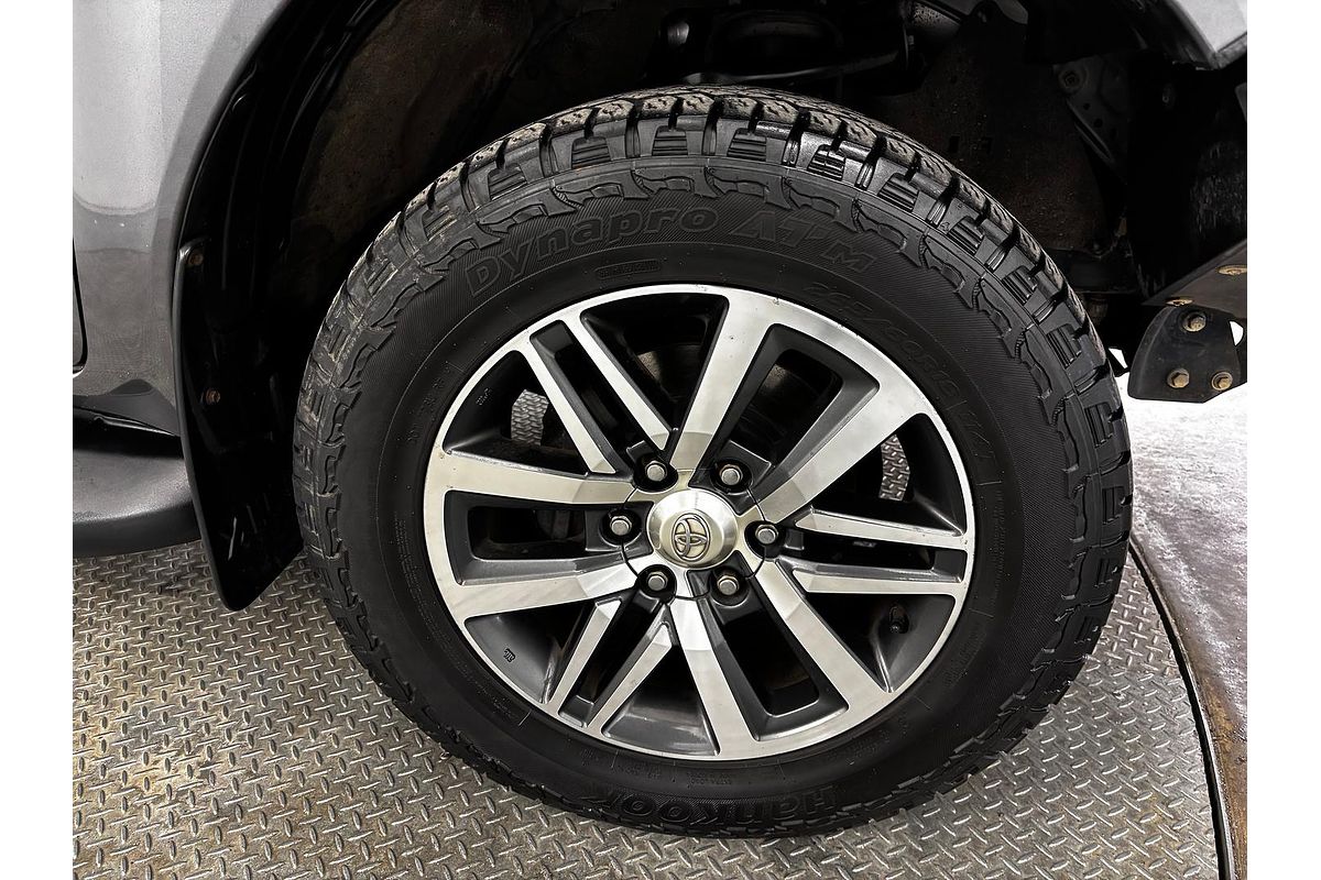 2016 Toyota Hilux SR5 GUN126R 4X4