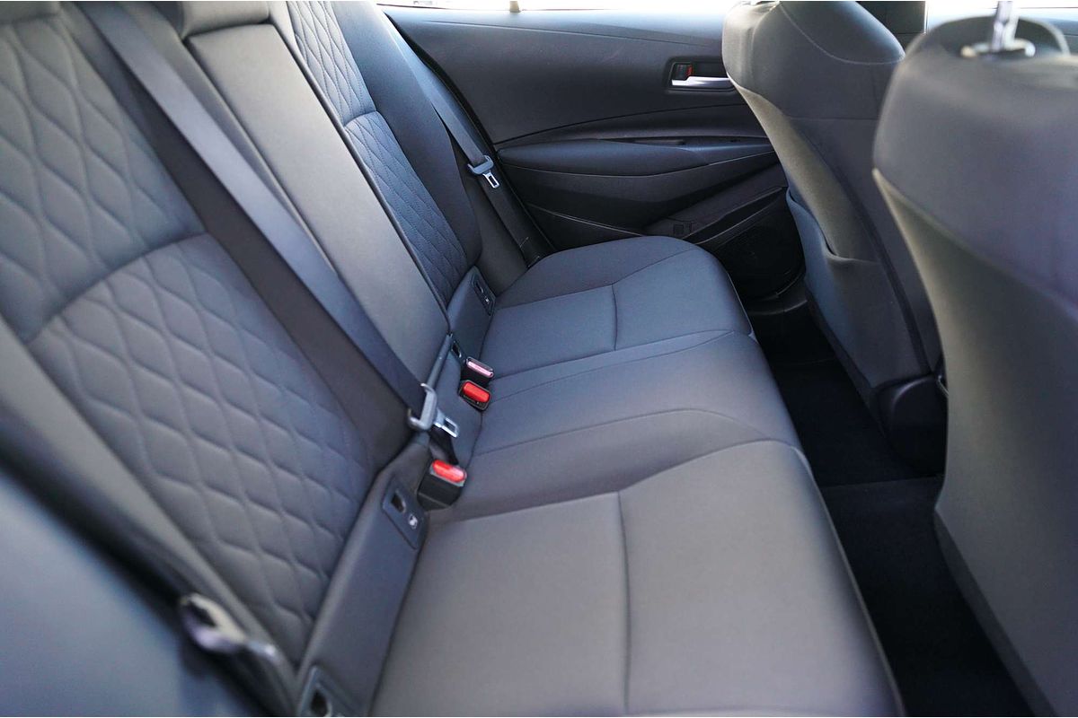 2022 Toyota Corolla Sedan Hybrid Corolla Sedan Hybrid Ascent Sport 1.8L Auto CVT ZWE211R