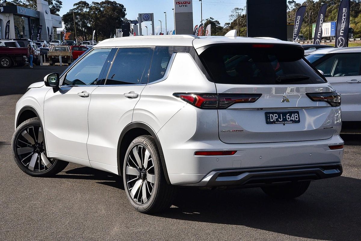 2025 Mitsubishi Outlander Exceed ZM