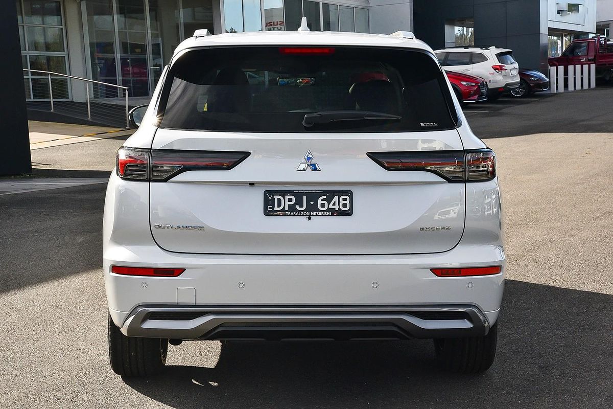 2025 Mitsubishi Outlander Exceed ZM