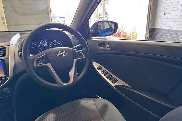 2016 Hyundai Accent Active RB4