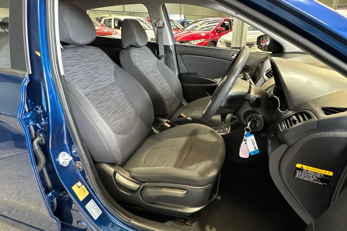 2016 Hyundai Accent Active RB4