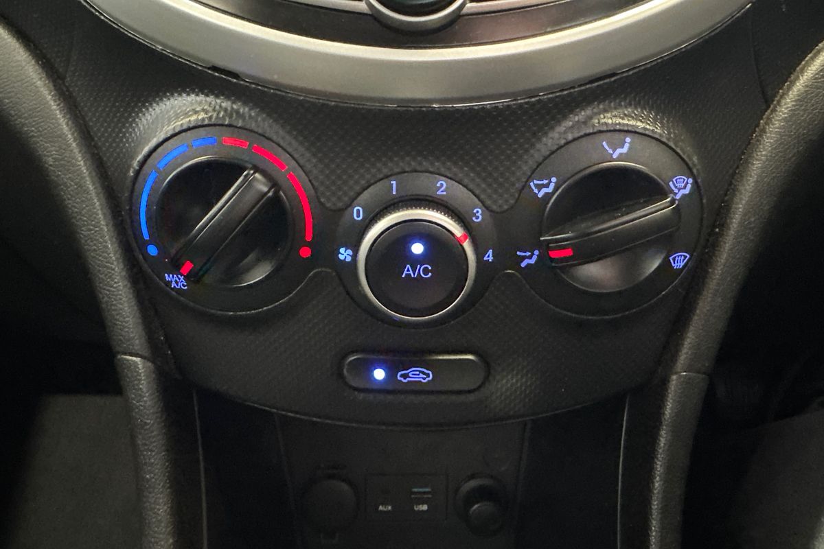 2016 Hyundai Accent Active RB4