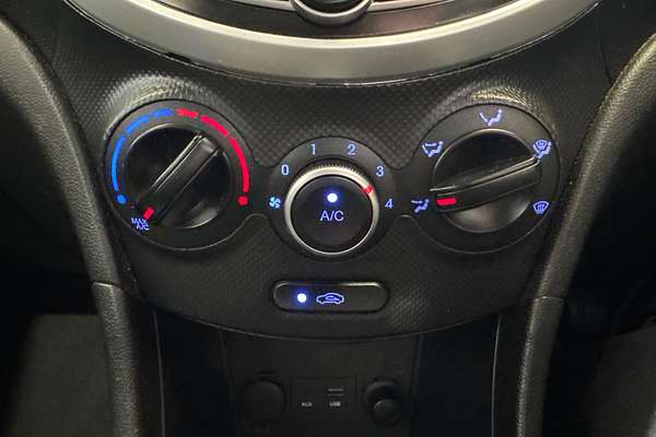 2016 Hyundai Accent Active RB4