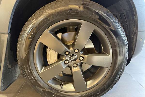 2021 Land Rover Defender 110 D300 HSE L663