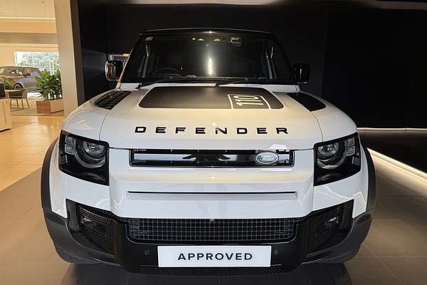 2021 Land Rover Defender 110 D300 HSE L663