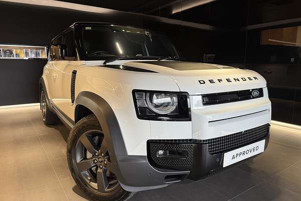 2021 Land Rover Defender 110 D300 HSE L663