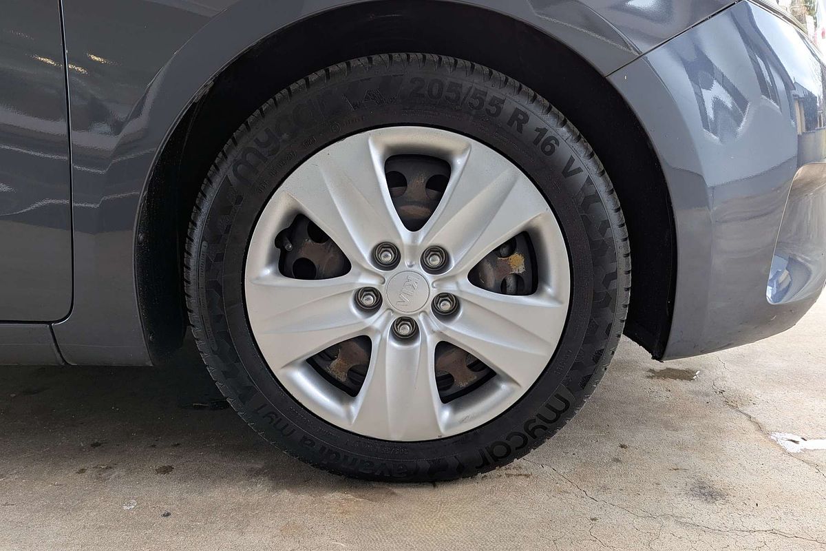2017 Kia Cerato S YD