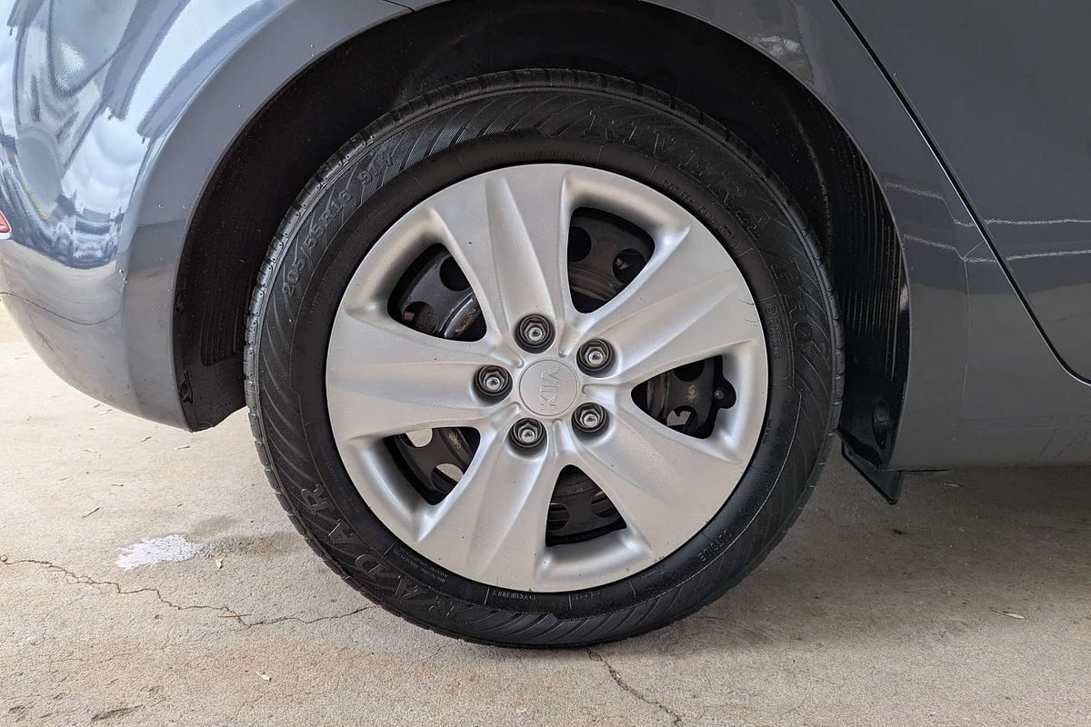 2017 Kia Cerato S YD