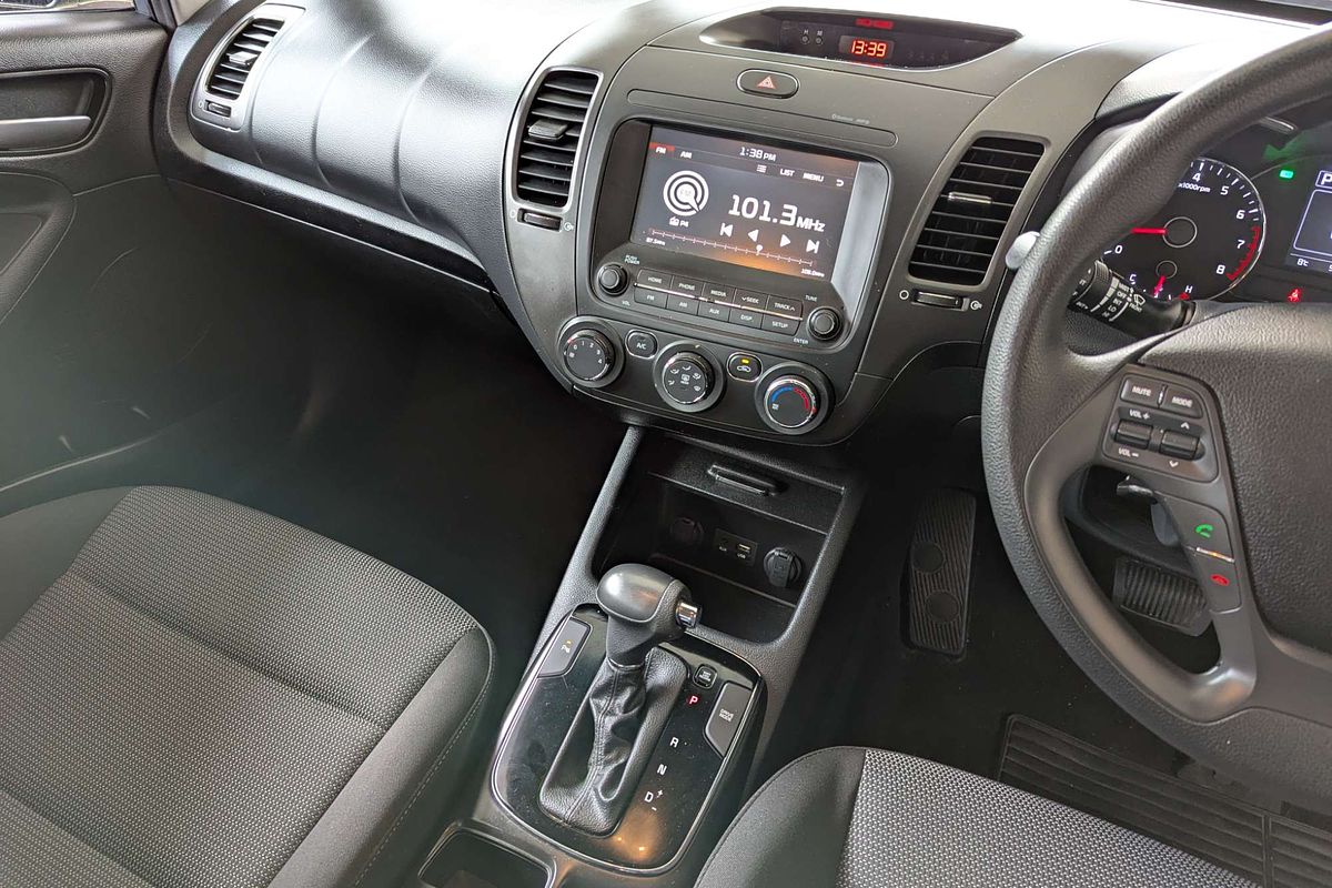 2017 Kia Cerato S YD