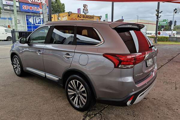 2018 Mitsubishi Outlander Exceed ZL