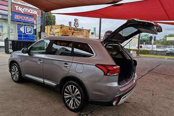 2018 Mitsubishi Outlander Exceed ZL