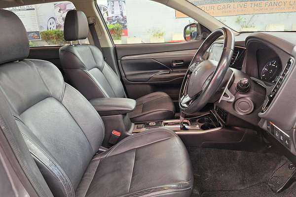 2018 Mitsubishi Outlander Exceed ZL
