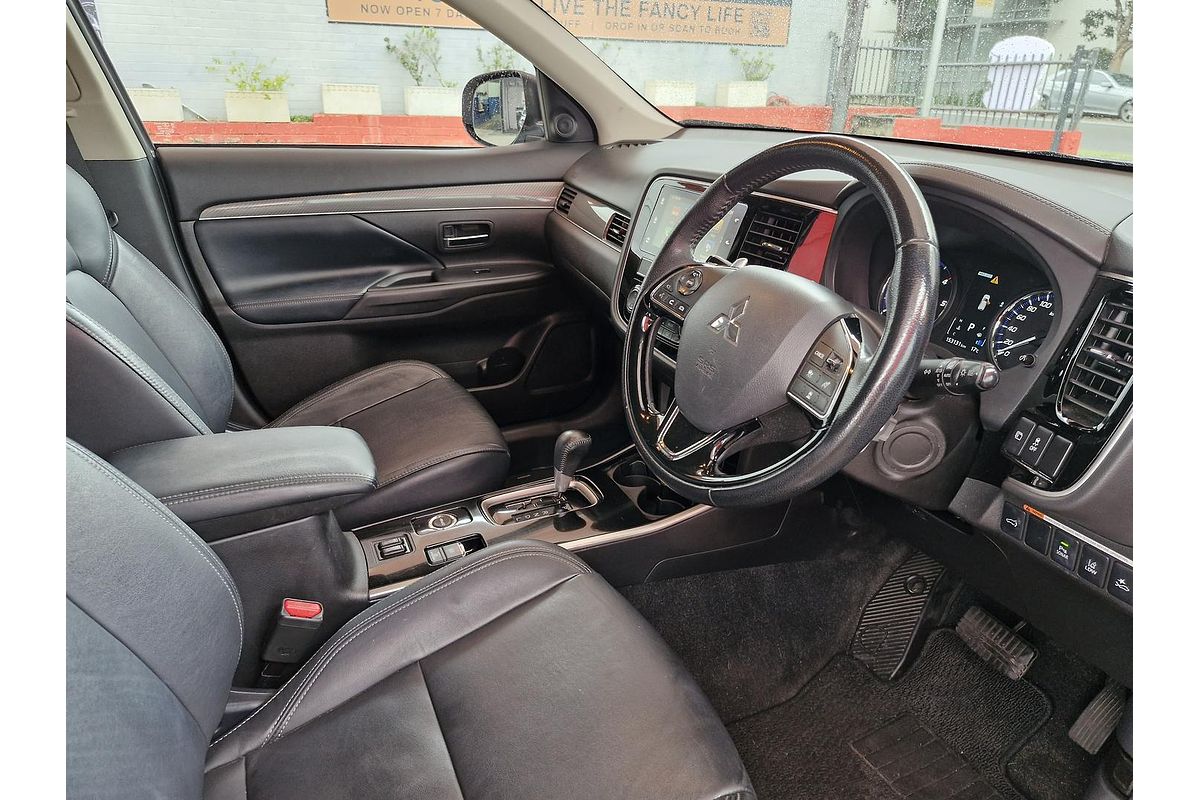 2018 Mitsubishi Outlander Exceed ZL