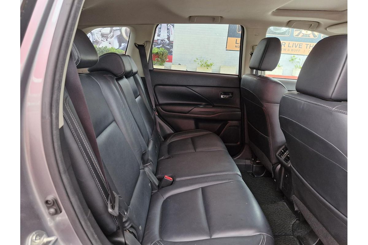 2018 Mitsubishi Outlander Exceed ZL