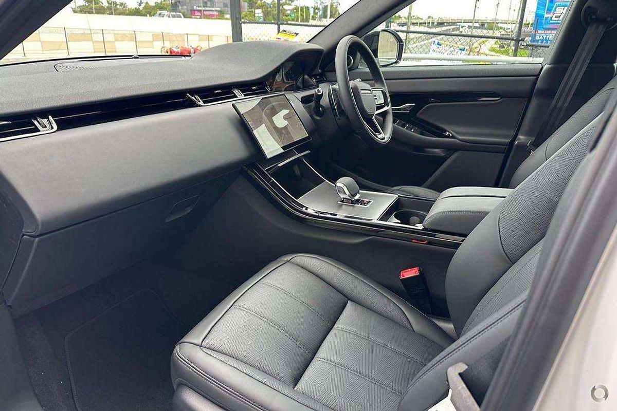 2024 Land Rover Range Rover Evoque P300e Dynamic HSE L551