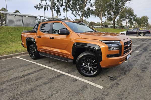 2025 Mitsubishi Triton GSR MV 4X4