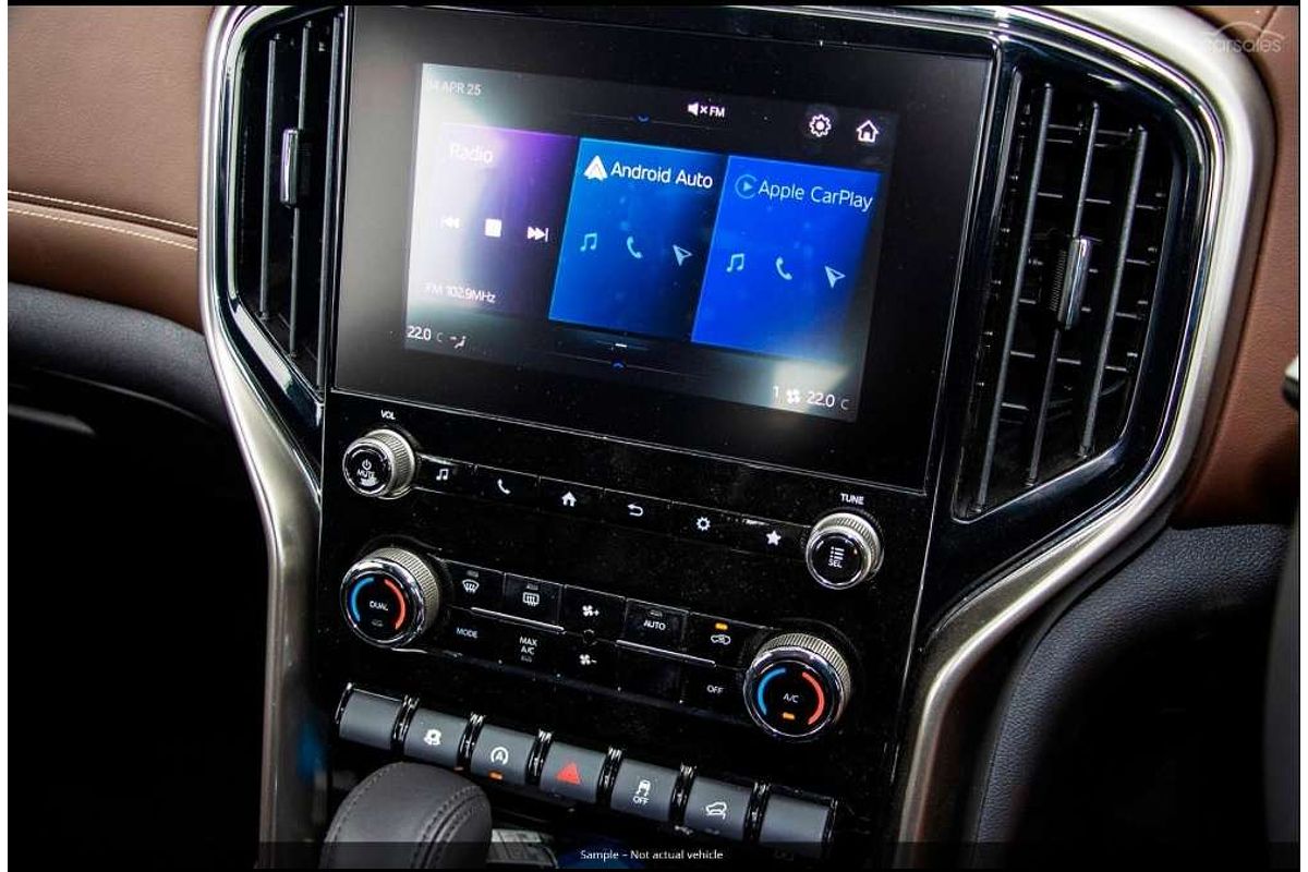 2025 Mahindra Scorpio Z8L