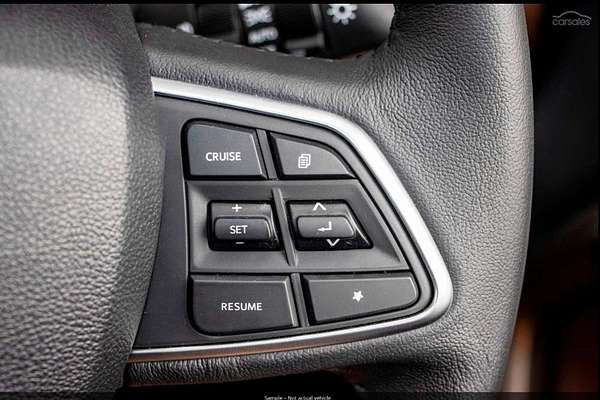 2025 Mahindra Scorpio Z8L