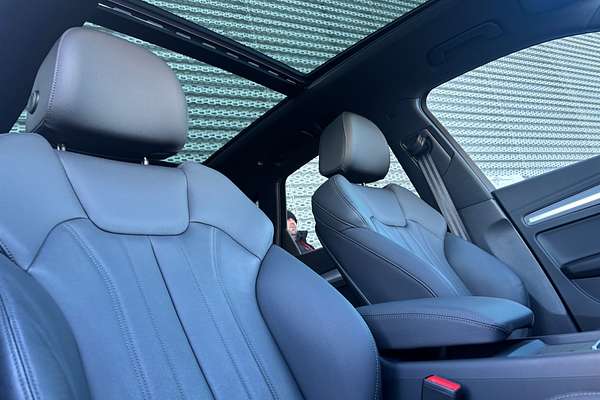 2023 Audi Q5 55 TFSI e S line FY