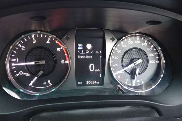 2021 Toyota Hilux SR5 GUN126R 4X4