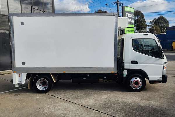 2020 Fuso Canter 515 4x2