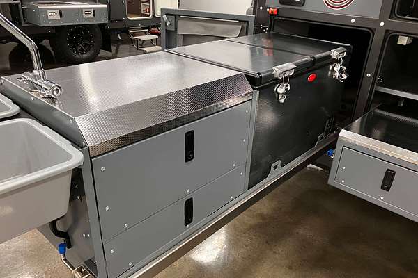 2024 Conqueror UEV-600