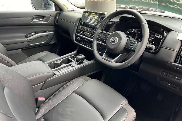 2024 Nissan Pathfinder Ti R53