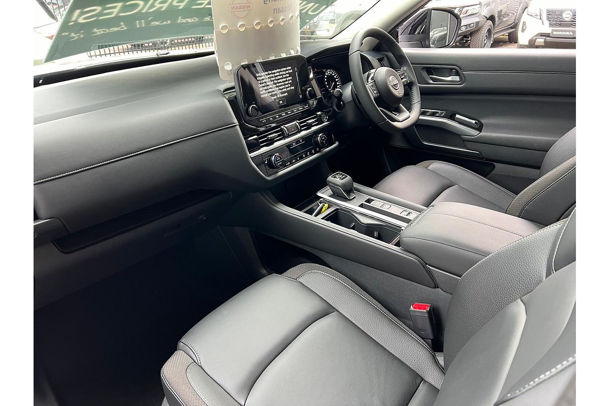2024 Nissan Pathfinder Ti R53