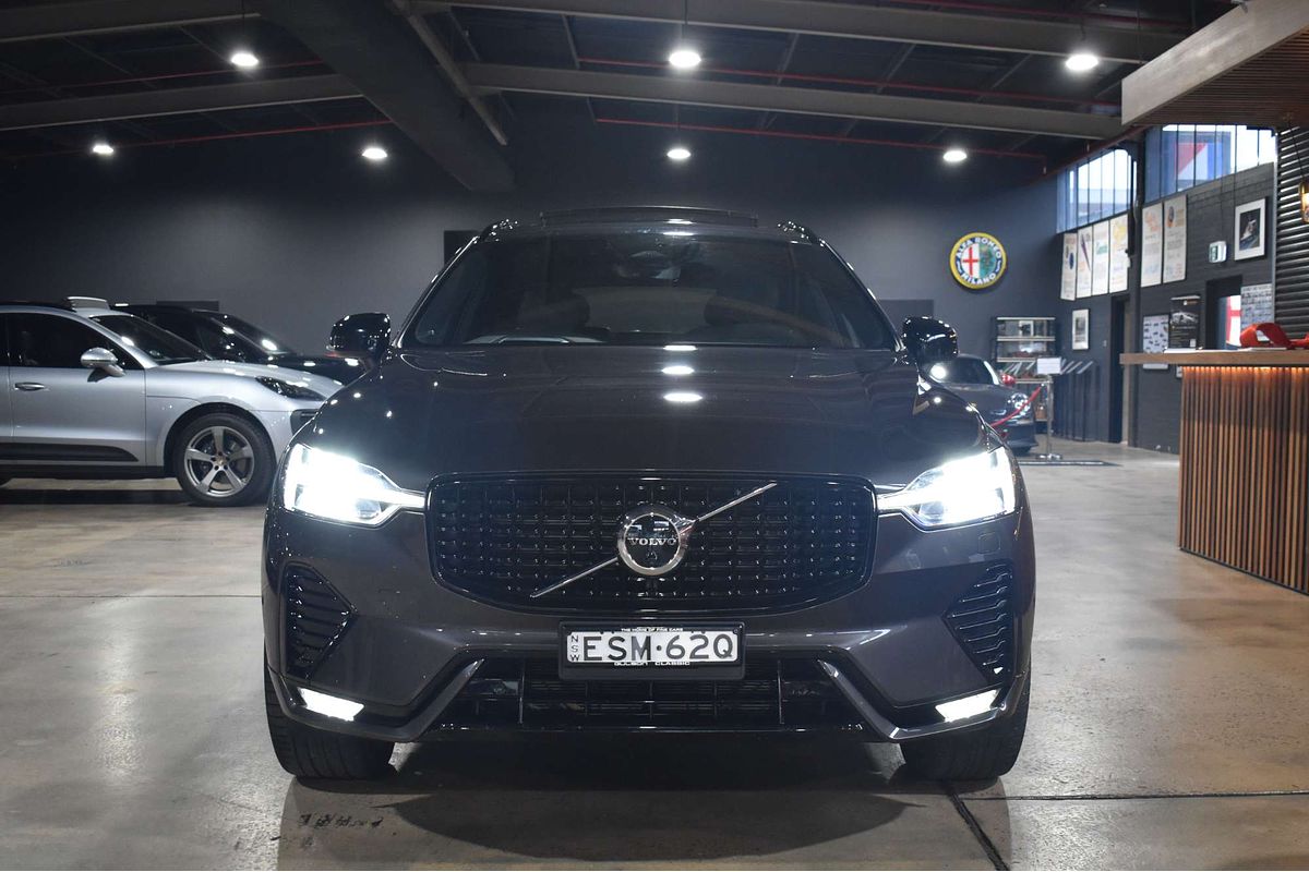 2021 Volvo XC60 B6 R-Design