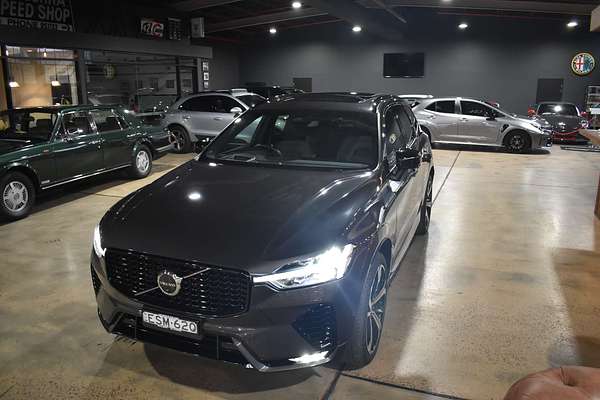 2021 Volvo XC60 B6 R-Design
