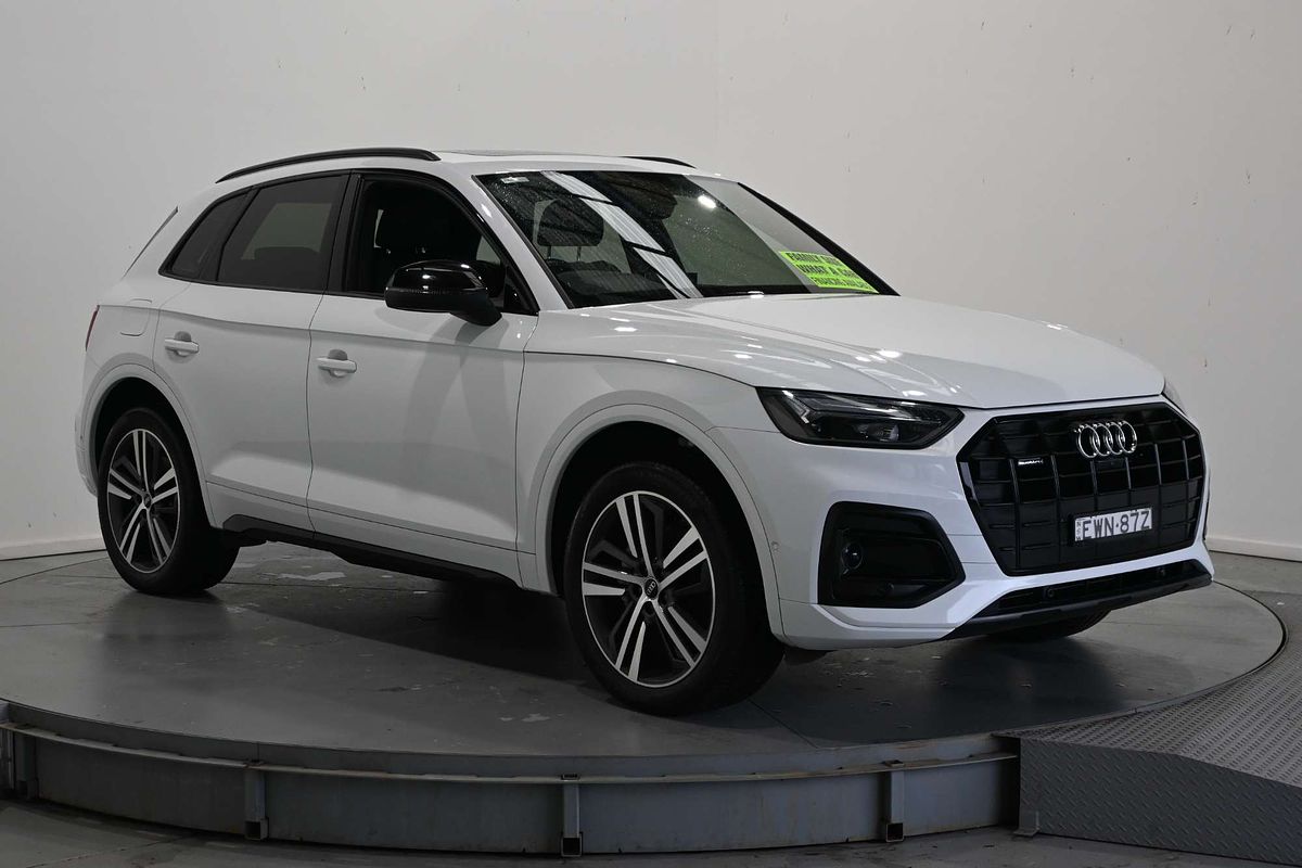 2022 Audi Q5 40 TDI FY