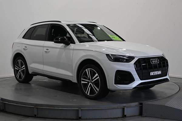 2022 Audi Q5 40 TDI FY