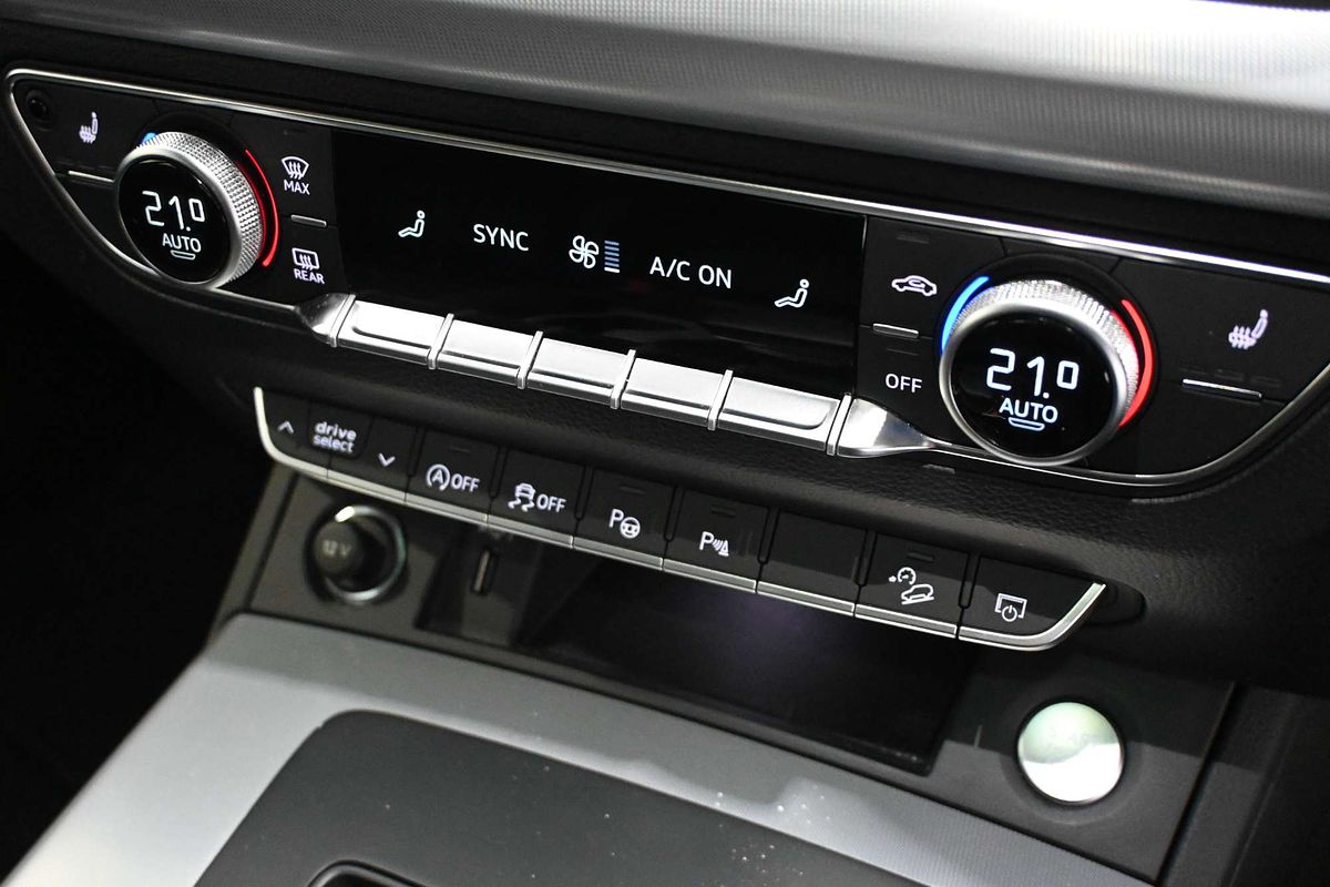 2022 Audi Q5 40 TDI FY