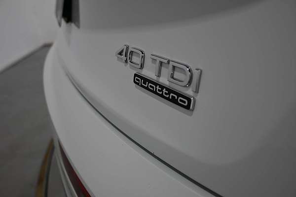 2022 Audi Q5 40 TDI FY